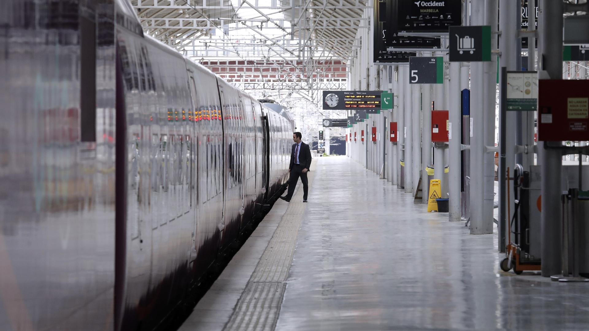 La CGT convoca en Málaga nuevos paros en Renfe y Adif para la próxima